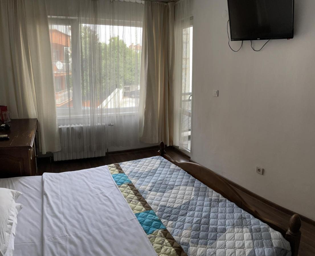 Hotel Rotasar โซเฟีย ภายนอก รูปภาพ